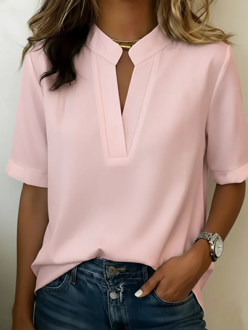 Blusa elegante con cuello refinado |